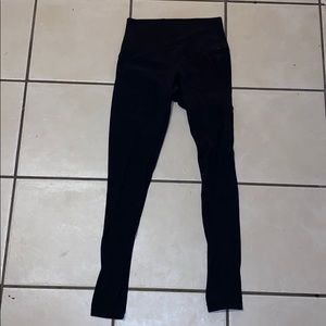 Black LuLuLemon leggings